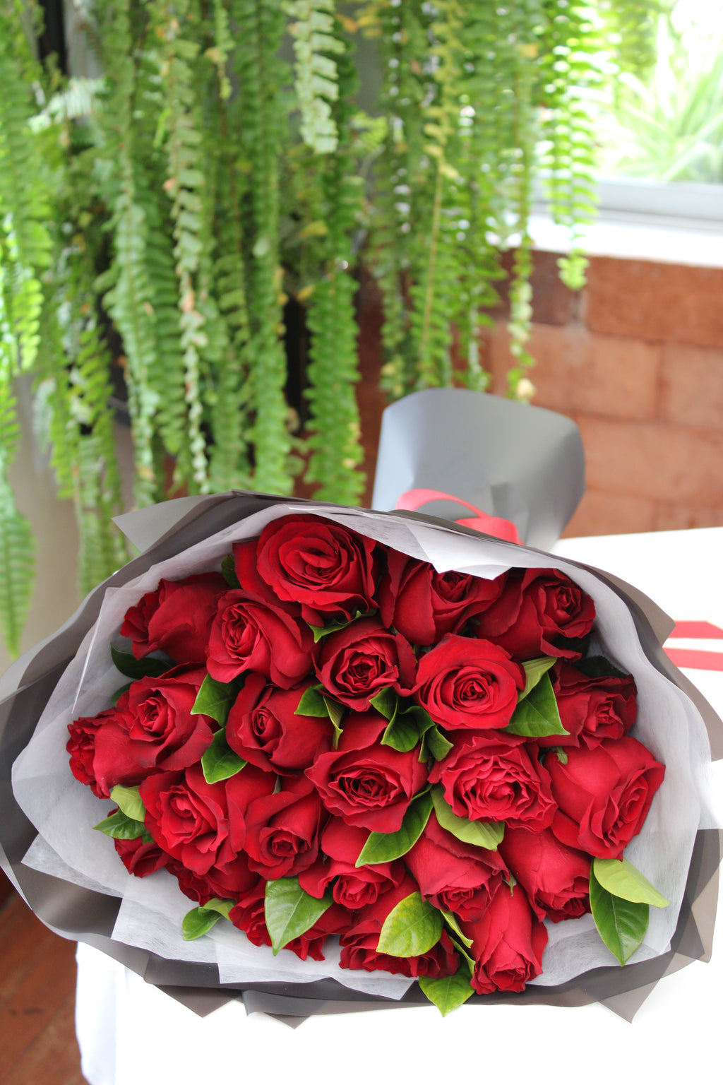 Ramo Amor Sólido - 24 rosas rojas