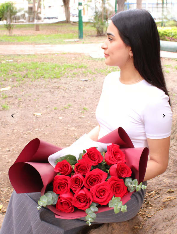 Ramo Doce Razones - 12 rosas rojas