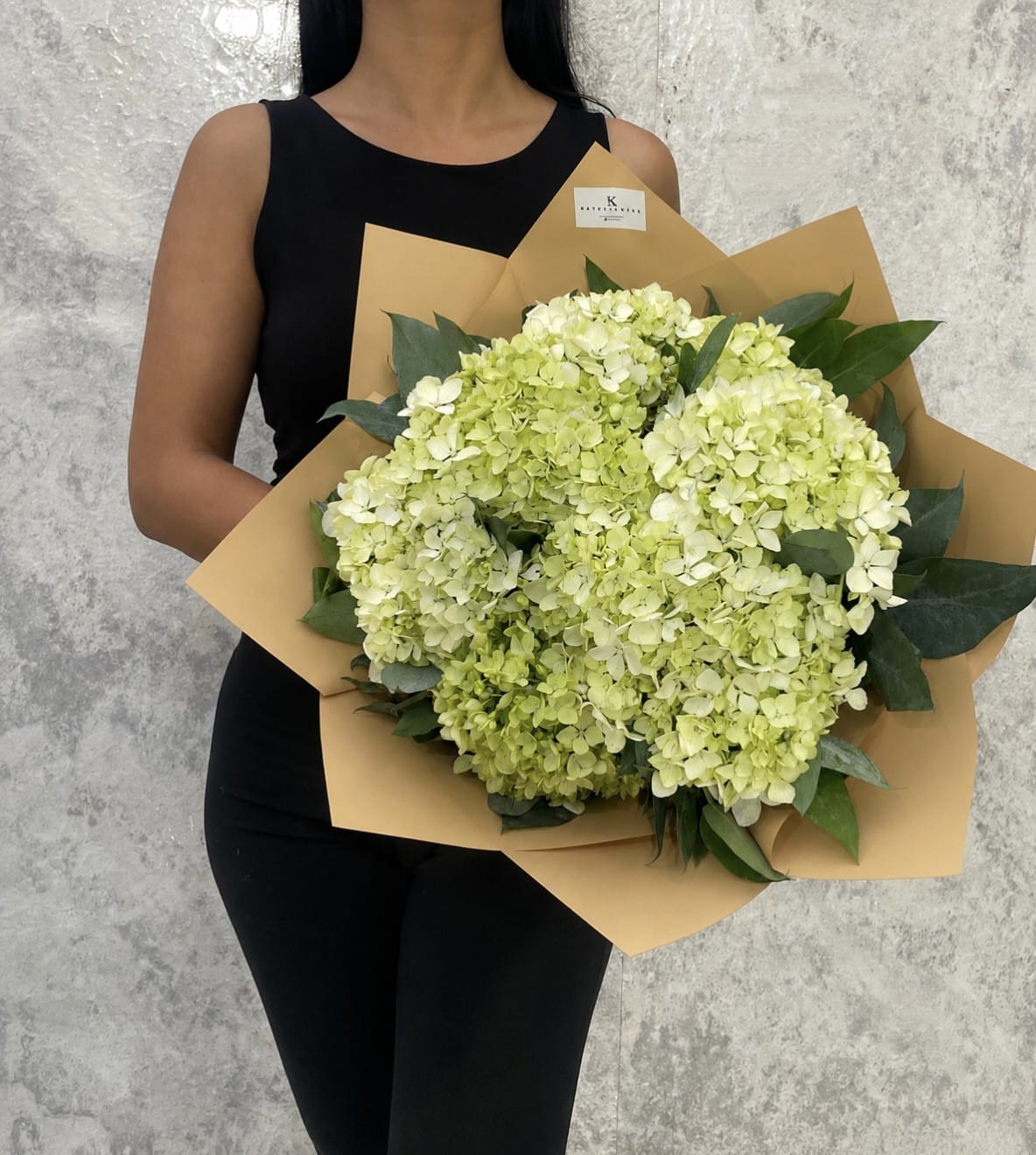 Ramo Bienvenida de 12 hortensias Verdes