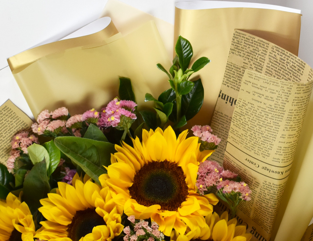 Ramo de 6 girasoles y gardenias